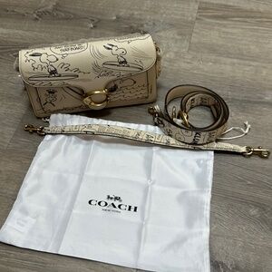 Brand New Coach x Peanuts Tabby 26 👜
